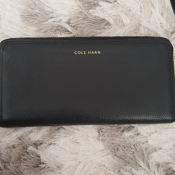 Cole Hann bag and wallet set - Picture 5 of 8